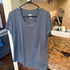 REI Co-op Moisture-wicking Gray T-Shirt - Large